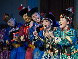 "Урагшаа" хамталиг